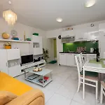 דירה Dea
