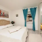 شقة Dea