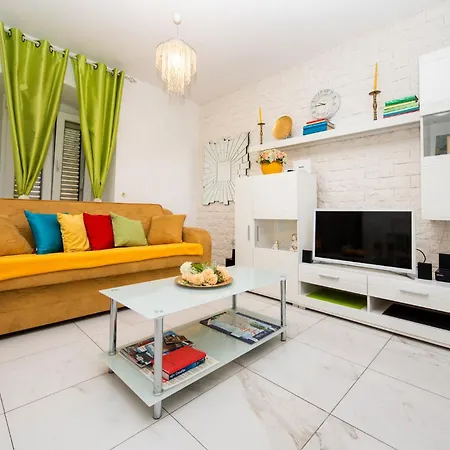 ディー * スプリト