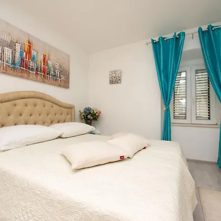 Dea شقة سبليت